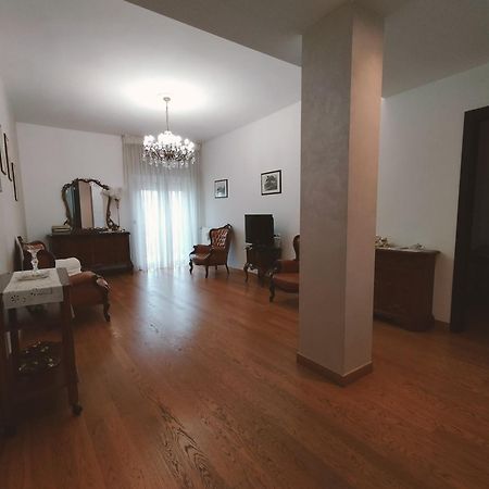 Bari 68 - Comfort Moderno & Fascino Antico Eksteriør billede