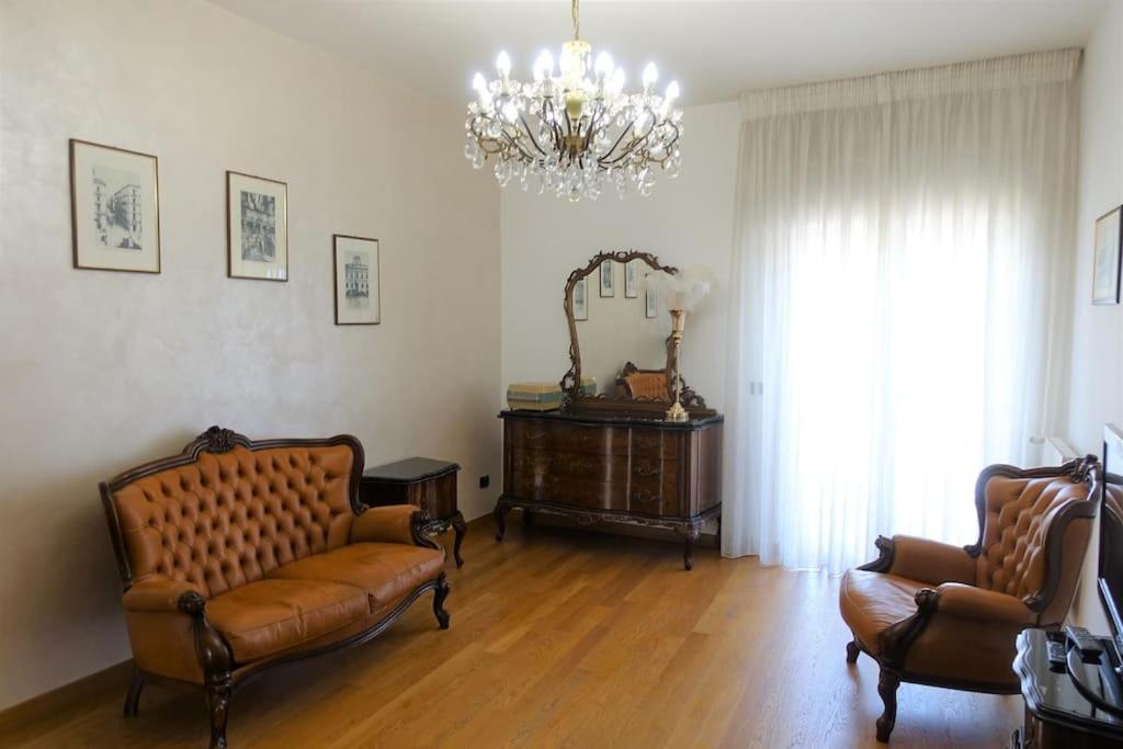 Bari 68 - Comfort Moderno & Fascino Antico Eksteriør billede